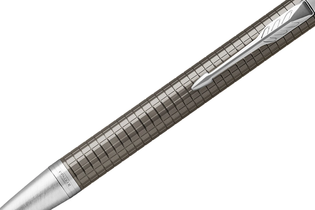 Parker® Parker IM Premium Dark Espresso Chiselled Balpen 2 Parker® Parker IM Premium Dark Espresso Chiselled Balpen - Afbeelding 2