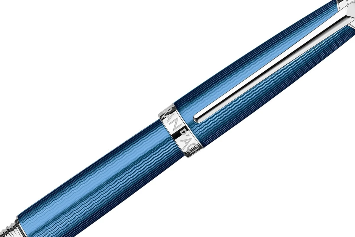 Caran D'Ache Léman Grand Bleu Vulpen 2 Caran D'Ache Léman Grand Bleu Vulpen - Afbeelding 2