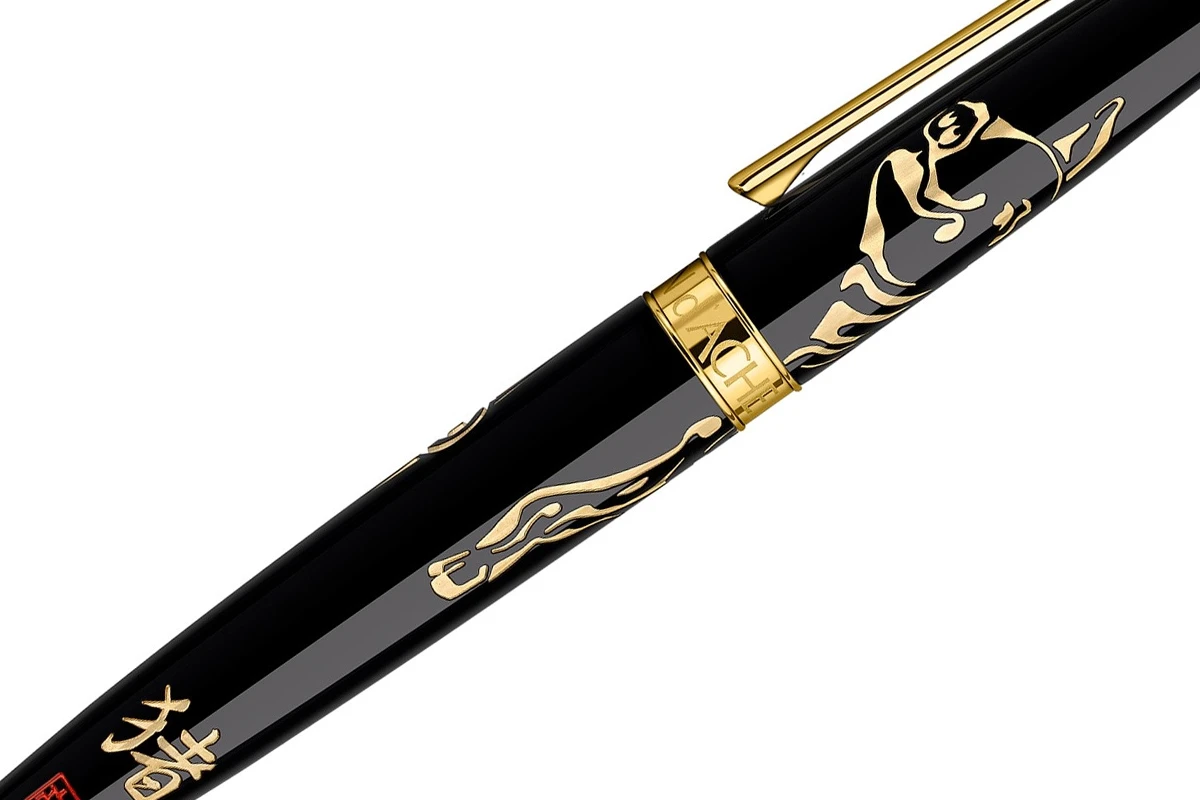 Caran D'Ache Year Of The Pig Limited Edition Vulpen Chinese Lak 2 Caran D'Ache Year Of The Pig Limited Edition Vulpen Chinese Lak - Afbeelding 2