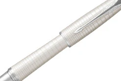 Pennen Verkoop -Pennen Verkoop Parker Urban Premium Pearl Metal Chiselled Vulpen CU