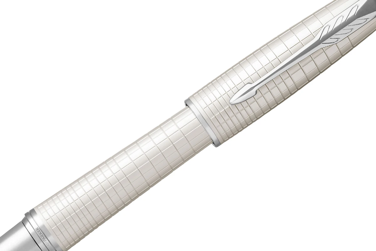 Parker® Parker Urban Premium Pearl Metal Chiselled Vulpen 2 Parker® Parker Urban Premium Pearl Metal Chiselled Vulpen - Afbeelding 2