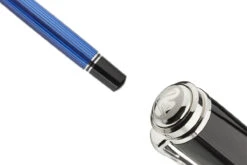 Pelikan Souverän M805 Black/Blue Vulpen -Pennen Verkoop Pelikan M805 black blue fp 5