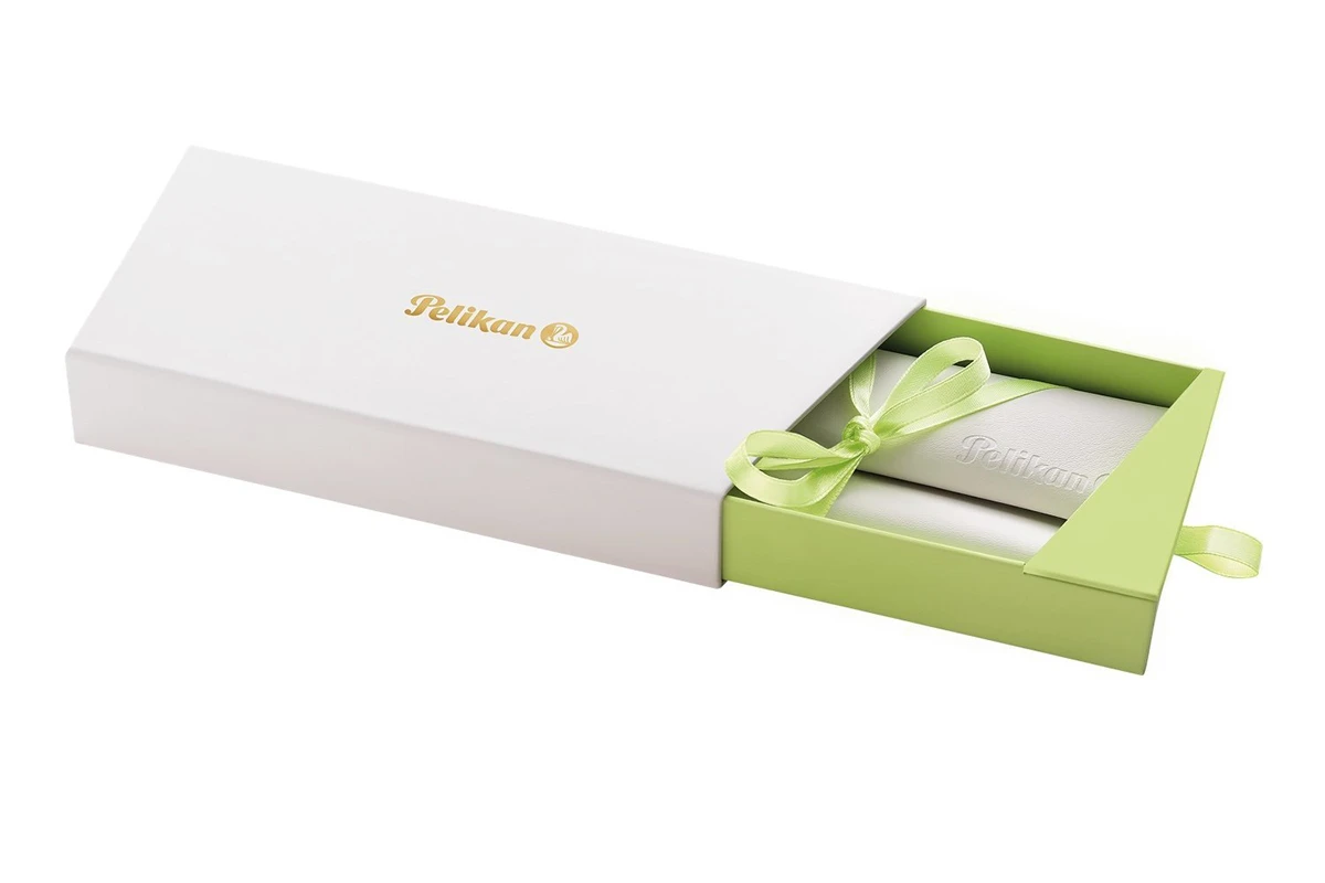 Pelikan Classic M200 Pastel Green Vulpen 3 Pelikan Classic M200 Pastel Green Vulpen - Afbeelding 3